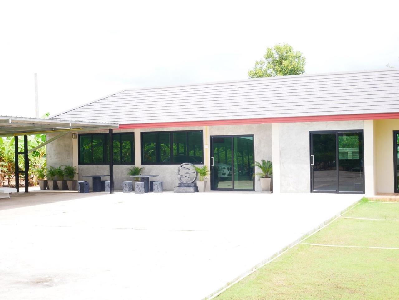 Tinna Resort Ban Nong Mai Ngam Exterior photo