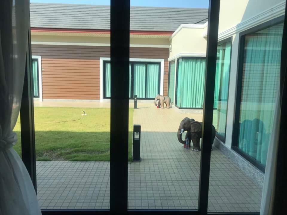 Tinna Resort Ban Nong Mai Ngam Exterior photo