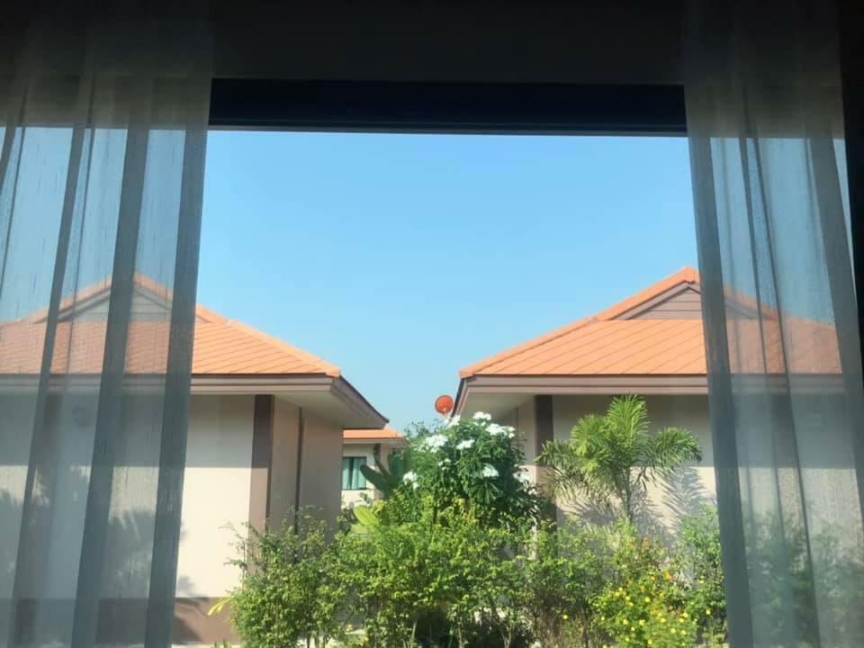 Tinna Resort Ban Nong Mai Ngam Exterior photo